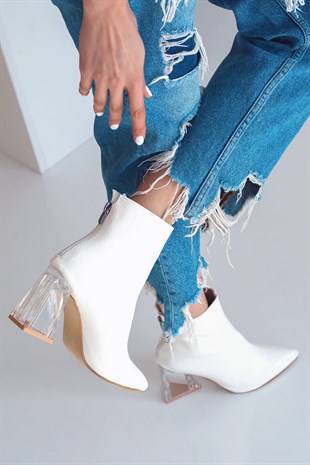 Badass Beyaz Kadeh Topuk Kadın Topuklu Ayakkabı