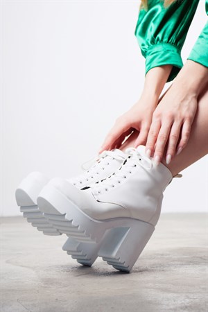 Brigit Bağcıklı Platform Taban Beyaz Kadın Topuklu Bot