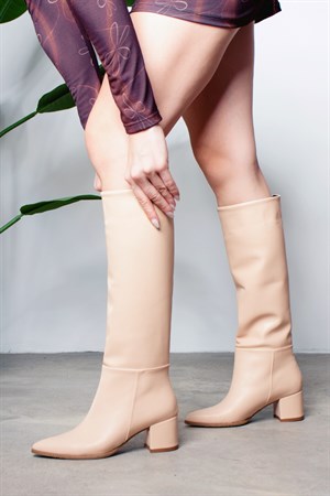 Esmee Krem Kadın Topuklu Çizme